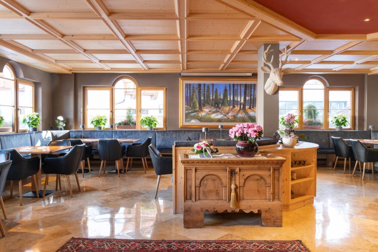 Hotel Somont Selva di Val Gardena Exterior photo