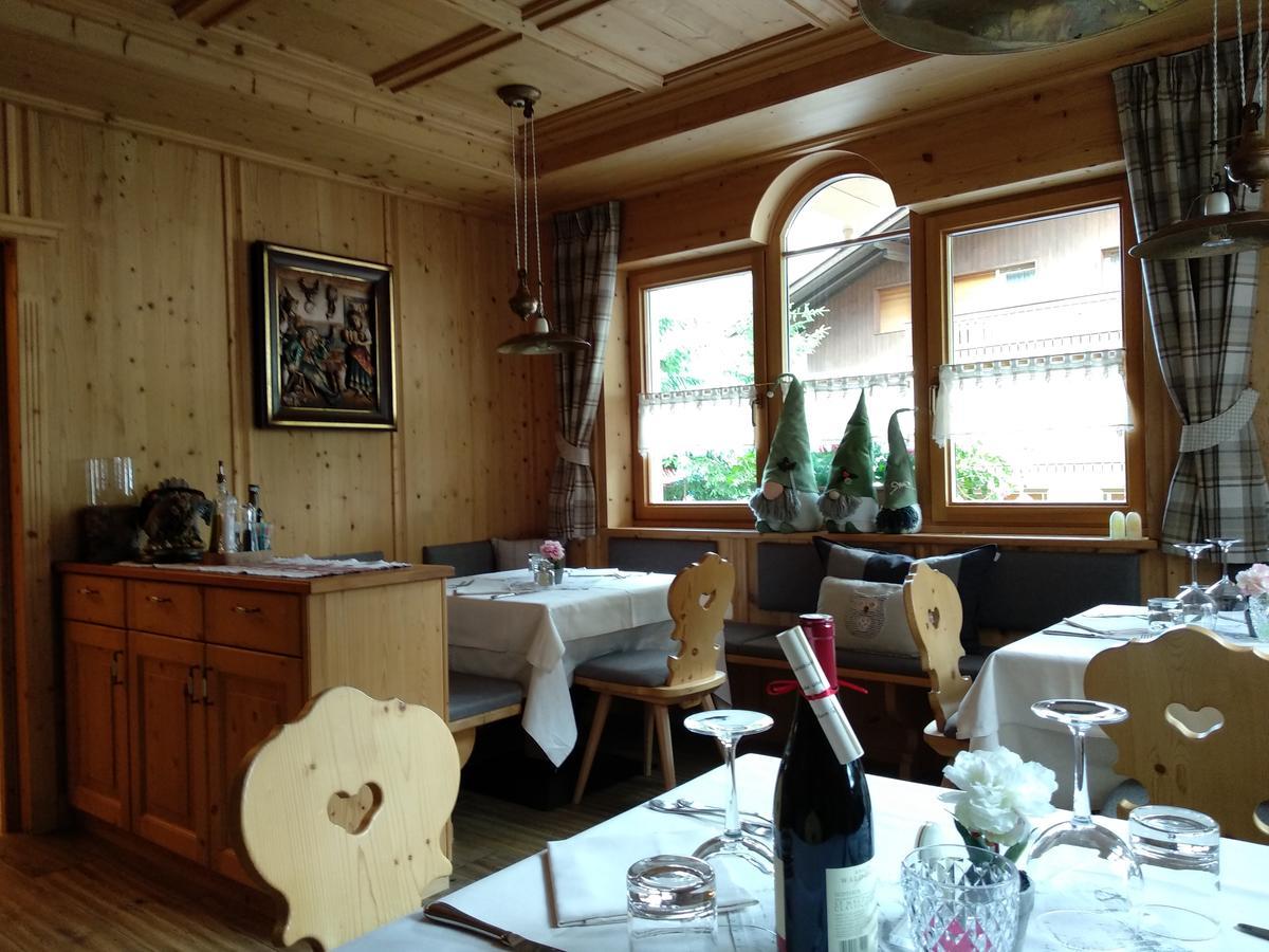 Hotel Somont Selva di Val Gardena Exterior photo