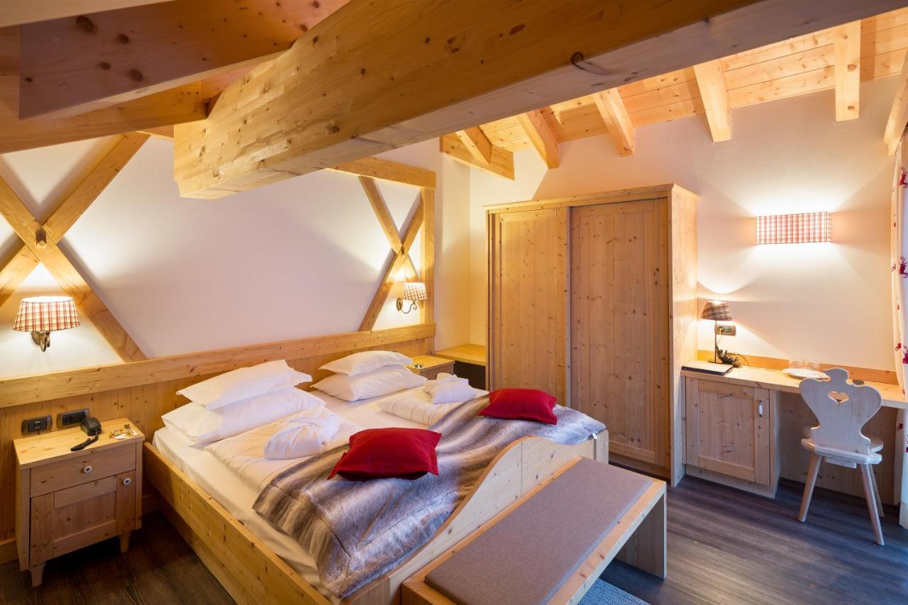 Hotel Somont Selva di Val Gardena Exterior photo