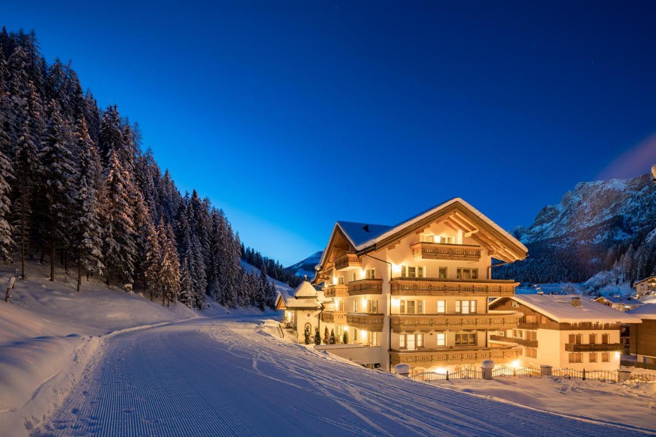 Hotel Somont Selva di Val Gardena Exterior photo